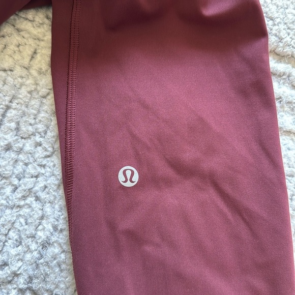 Women’s Burgunday Lululemon Cropped Leggings - Picture 4 of 5